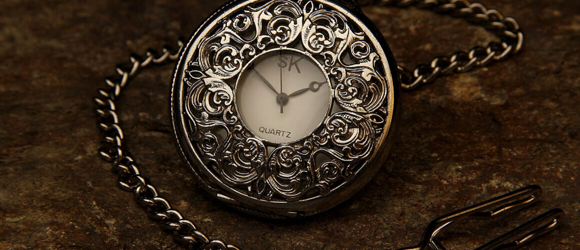 pocket-watch-560937_1920.jpg